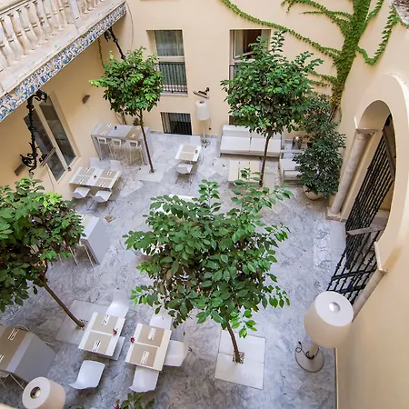 Petit Palace Santa Cruz Seville
