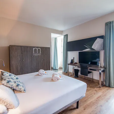 Petit Palace Santa Cruz 4*