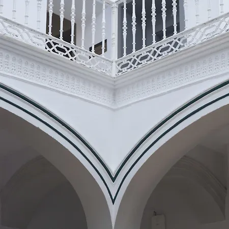 Petit Palace Santa Cruz