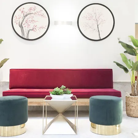 Petit Palace Santa Cruz Hotel